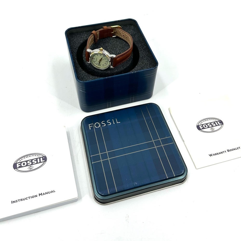 Fossil Watch Womens PR5002 32mm Silver Gold Tone Brown Leather Needs Battery